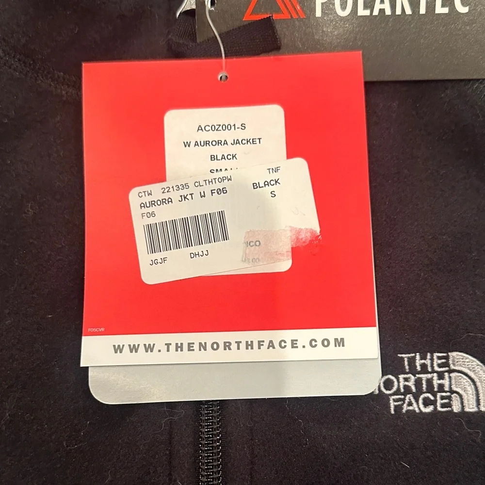 The North Face Classic Black Aurora Jacket - Picture 3 of 5